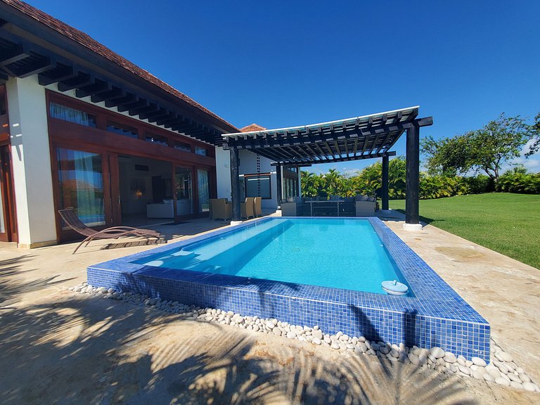 Espectacular Villa Tropical de 2 hab/ con Piscina Privada y