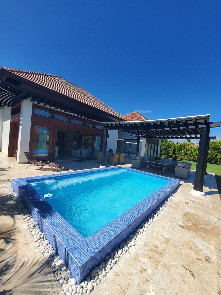 Espectacular Villa Tropical de 2 hab/ con Piscina Privada y