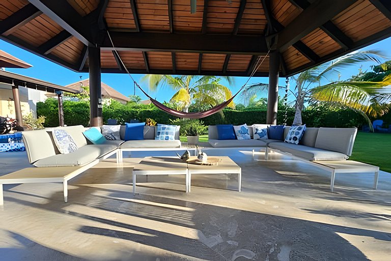 GV 2511 · Spectacular Private 4Bdr Villa