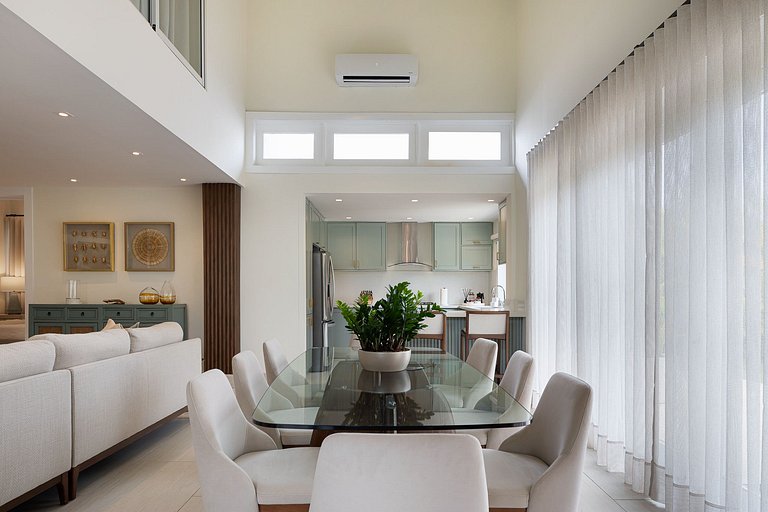 Stylish private 4 Bdr Villa w/ Pool and Jacuzzi