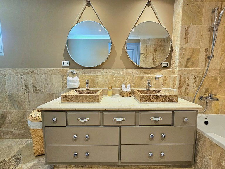 Lujoso Apto. 1Hab. con vista a la Marina Cap Cana